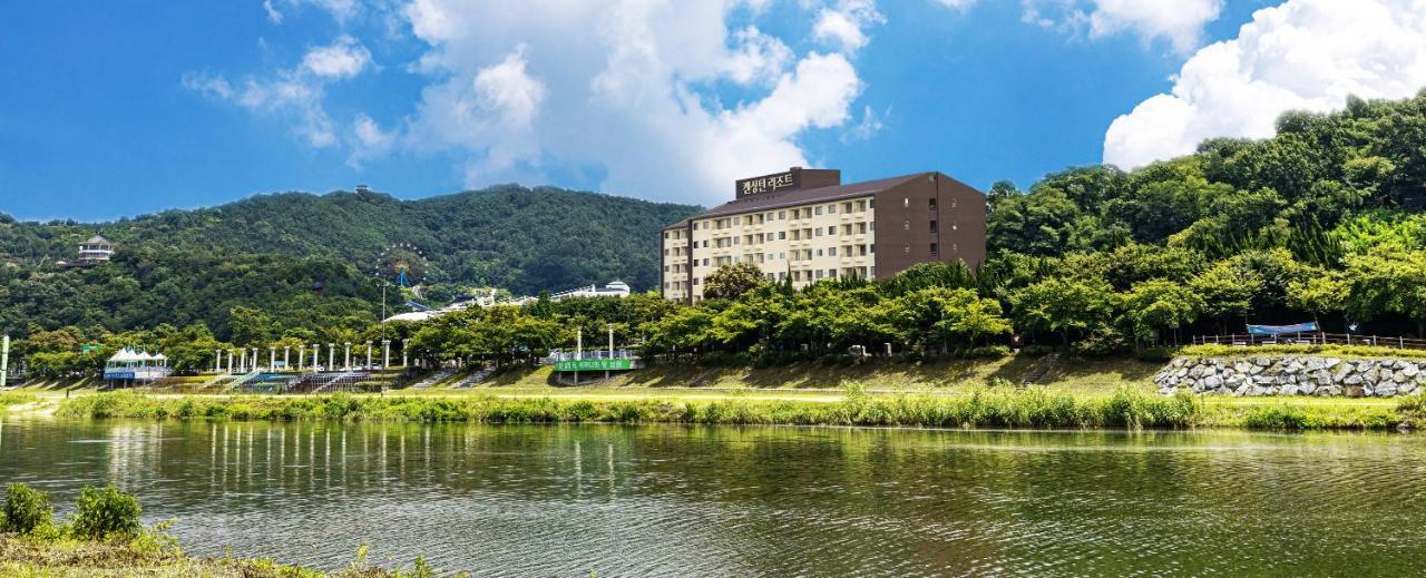 منتجع كنسينجتون جيريسان نامون Namwon المظهر الخارجي الصورة